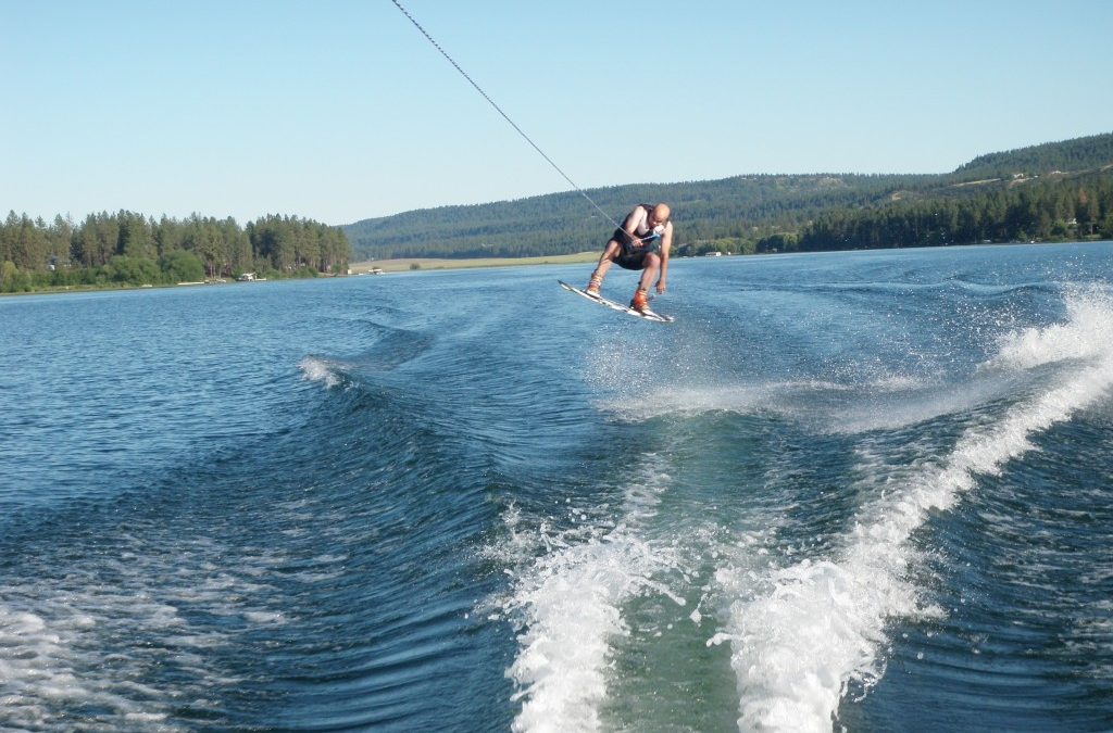 5 Tips to Stay Safe While Wakesurfing