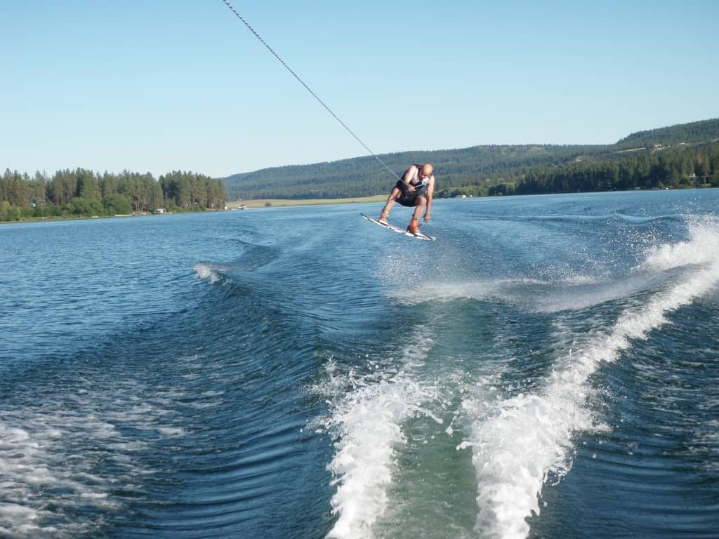5 Wake Surfing Safety Tips Lake Escapes Boat Rentals