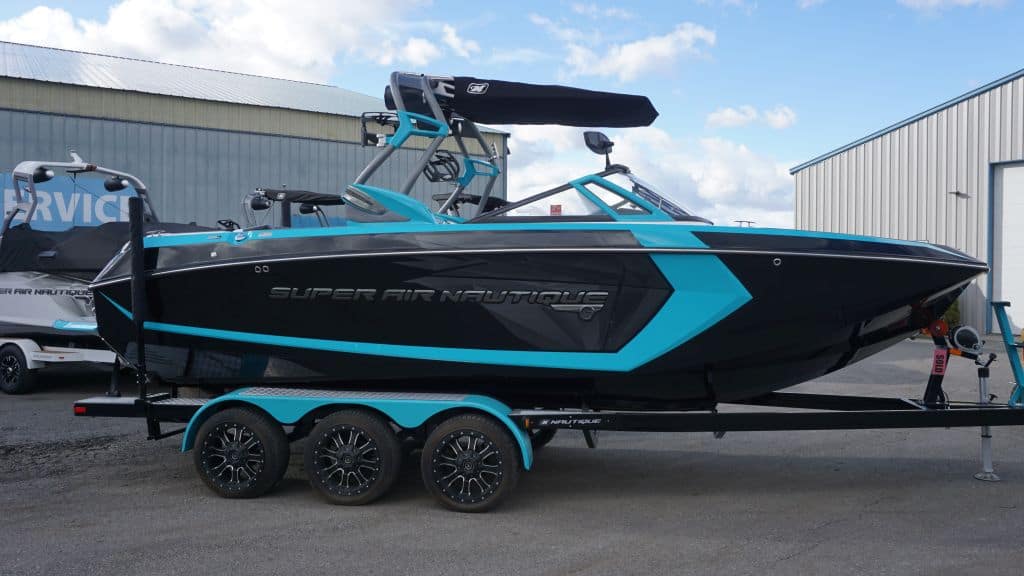 Air Nautique G23 Black Surf Wake Lake Escapes Boat Rentals