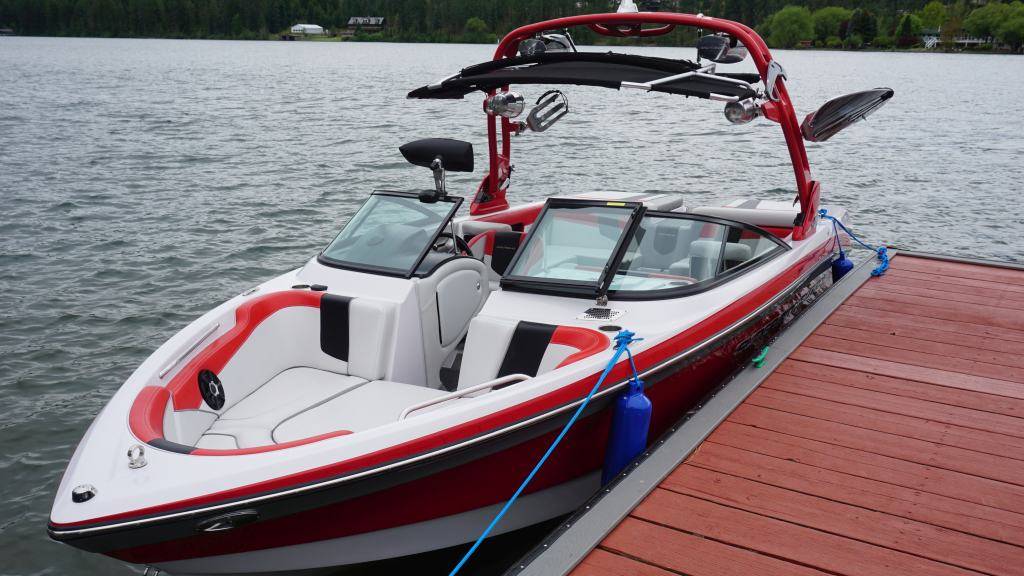 Nautique 230