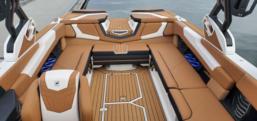 2021 super air nautique surf boat rental g25 coeur dalene interior view rear