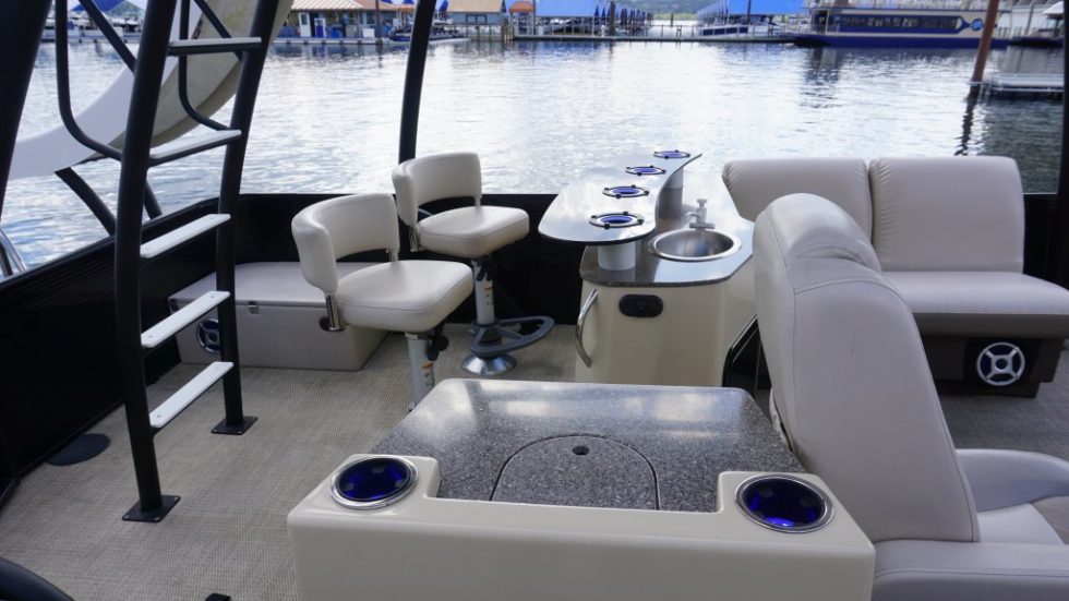 Godfrey Water Slide 24' TriToon Lake Escapes Boat Rentals