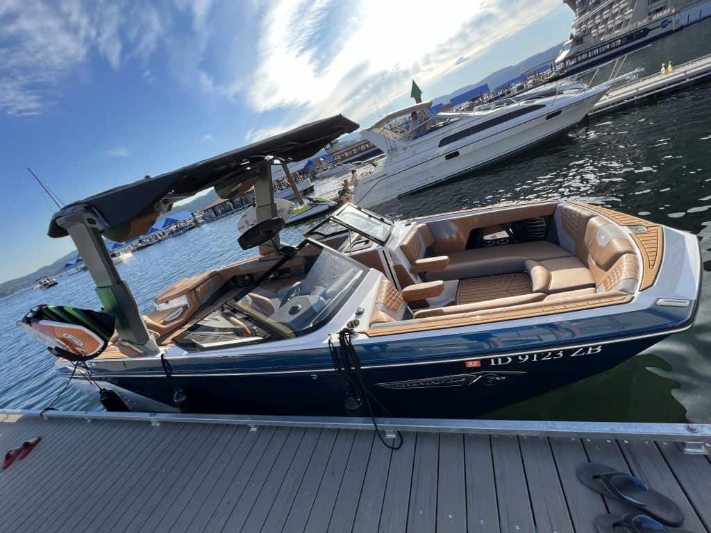 2022-nautique-g25-rental-ext-01 2022 super air nautique surf boat rental g25 coeur dalene blue exterior