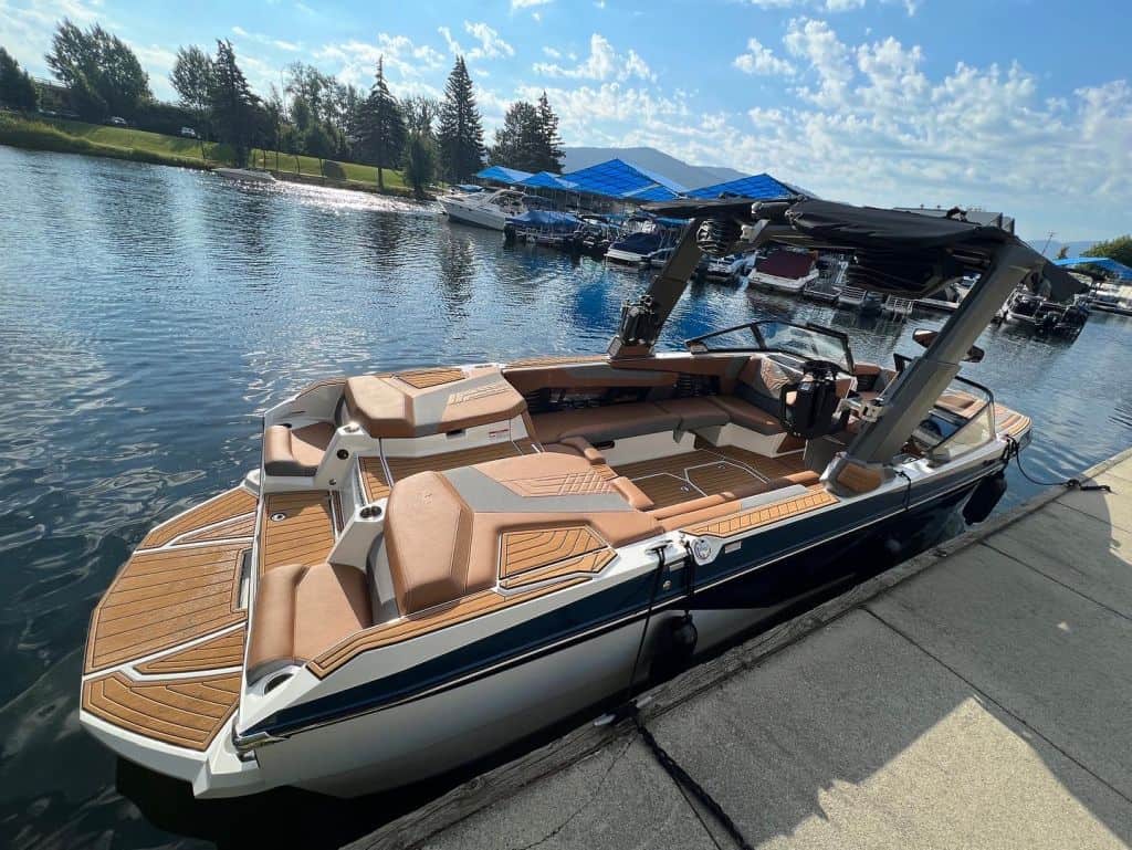 2022 super air nautique surf boat rental g25 coeur dalene brown interior