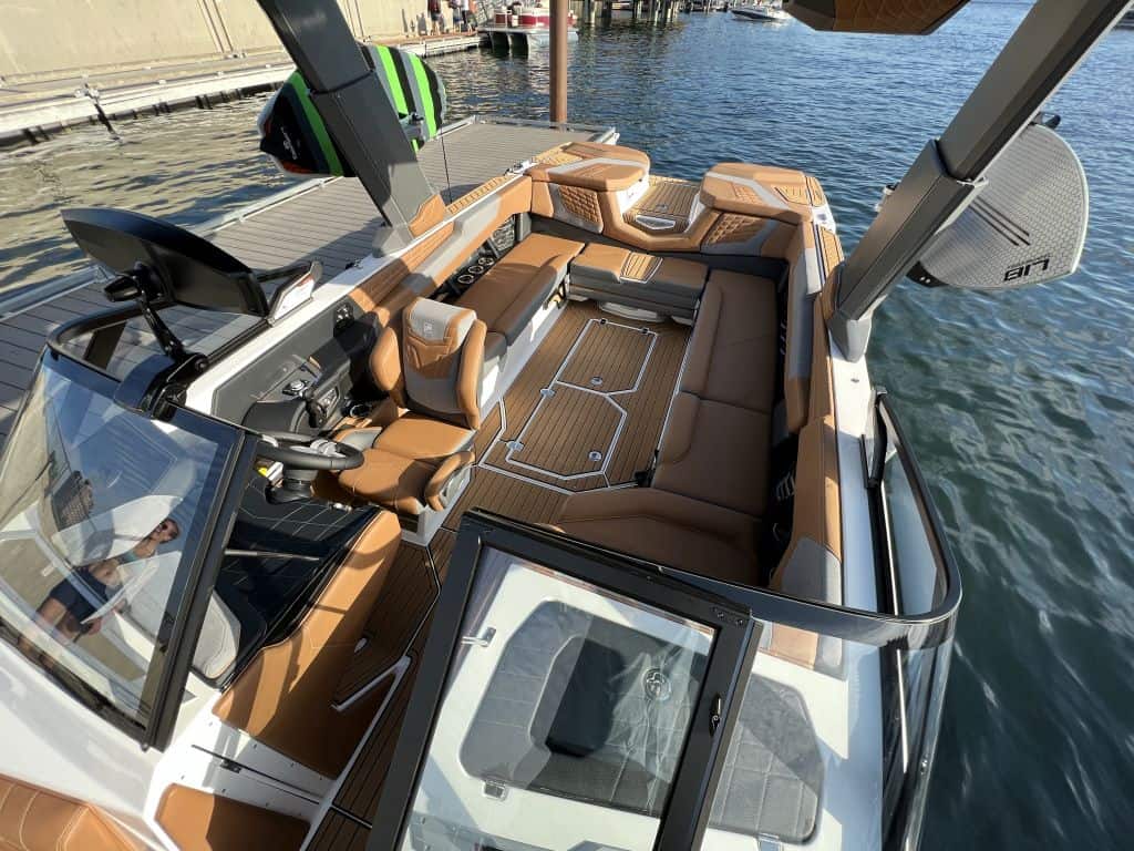 2022 super air nautique surf boat rental g25 coeur dalene brown interior