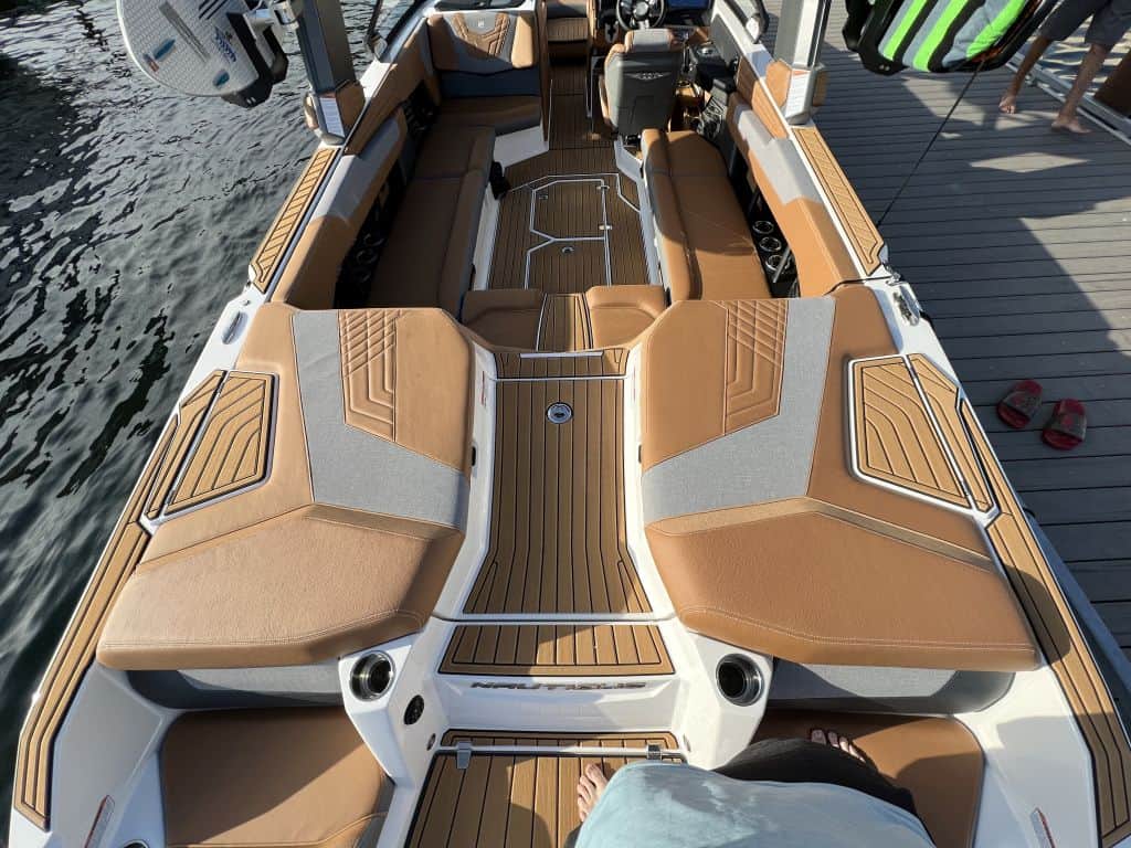 2022 super air nautique surf boat rental g25 coeur dalene brown interior